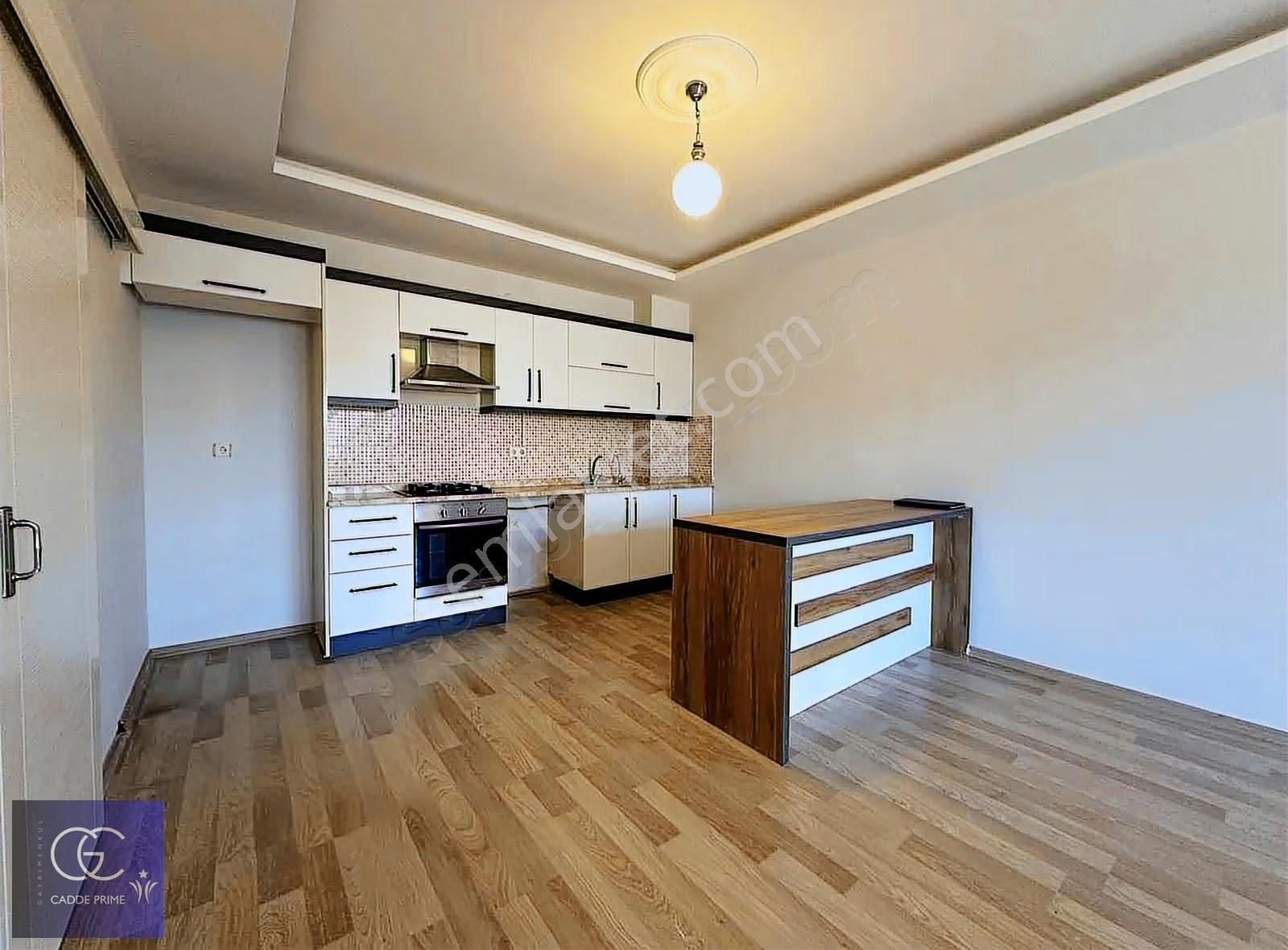Cadde'den Doğalgazlı Asansörlü Geniş 1+1 Satılık Daire - Görsel 12