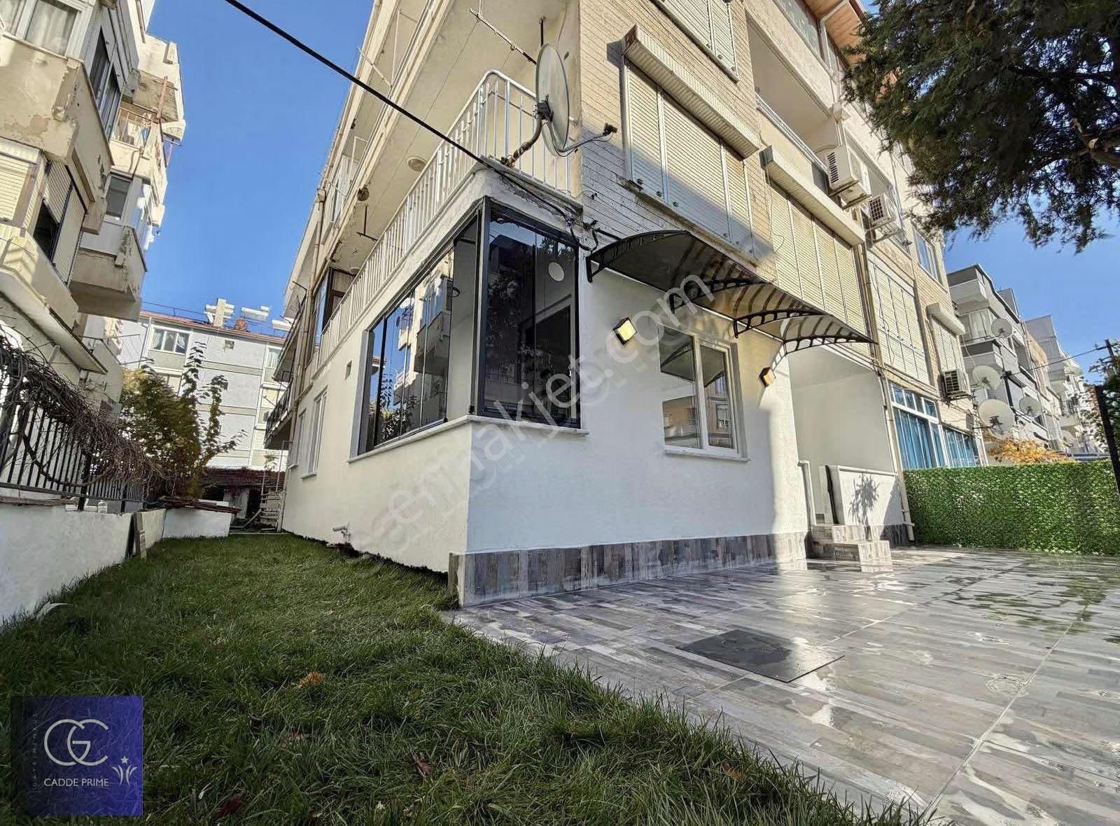 Cadde'den Sahile Adım Mesafesinde Bahçeli 2+1 Satılık Daire - Görsel 12