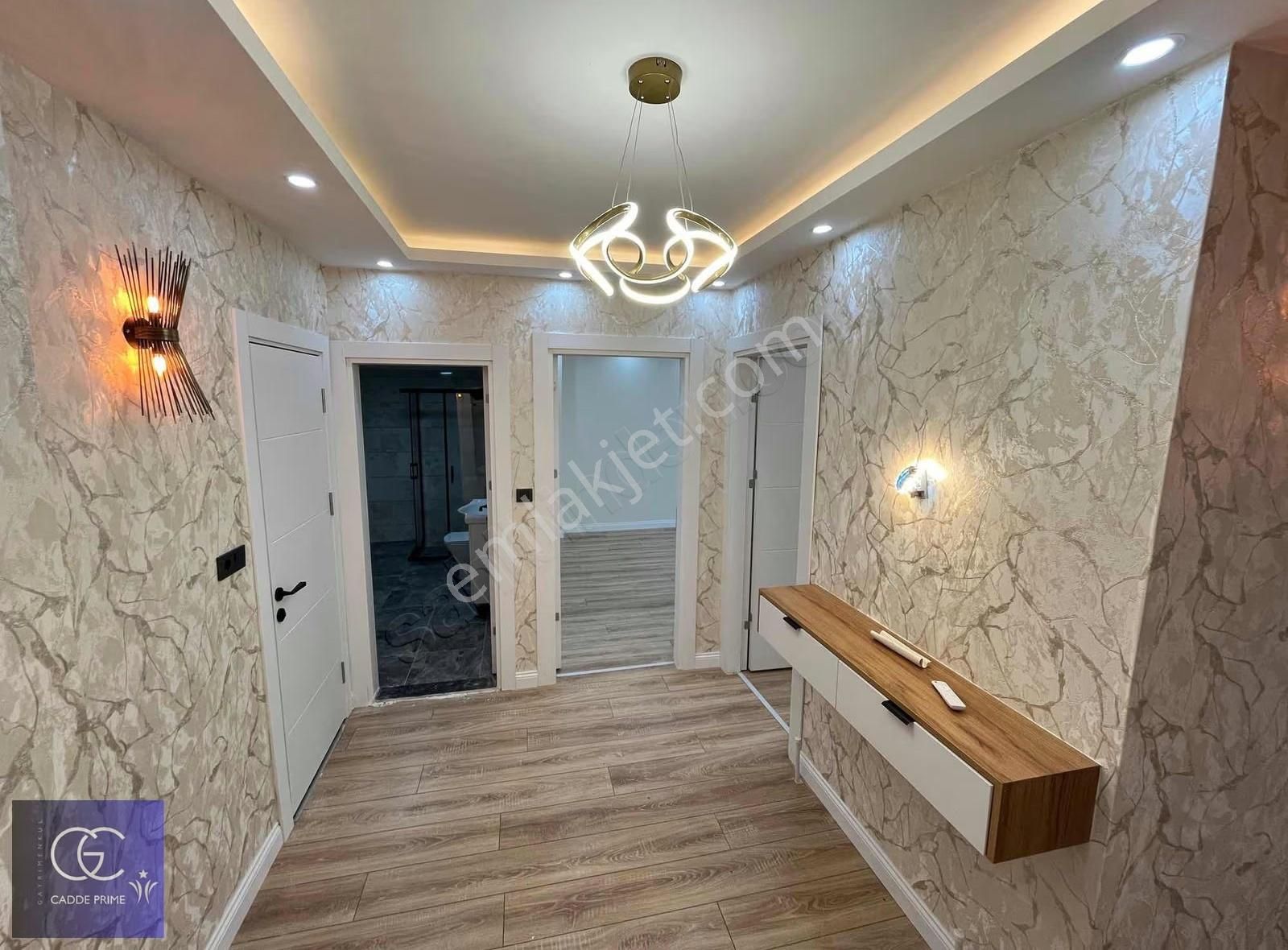 Cadde'den Arakat 2+1 Ayrı Mutfak Lüks Tasarım Satılık Daire - Görsel 2