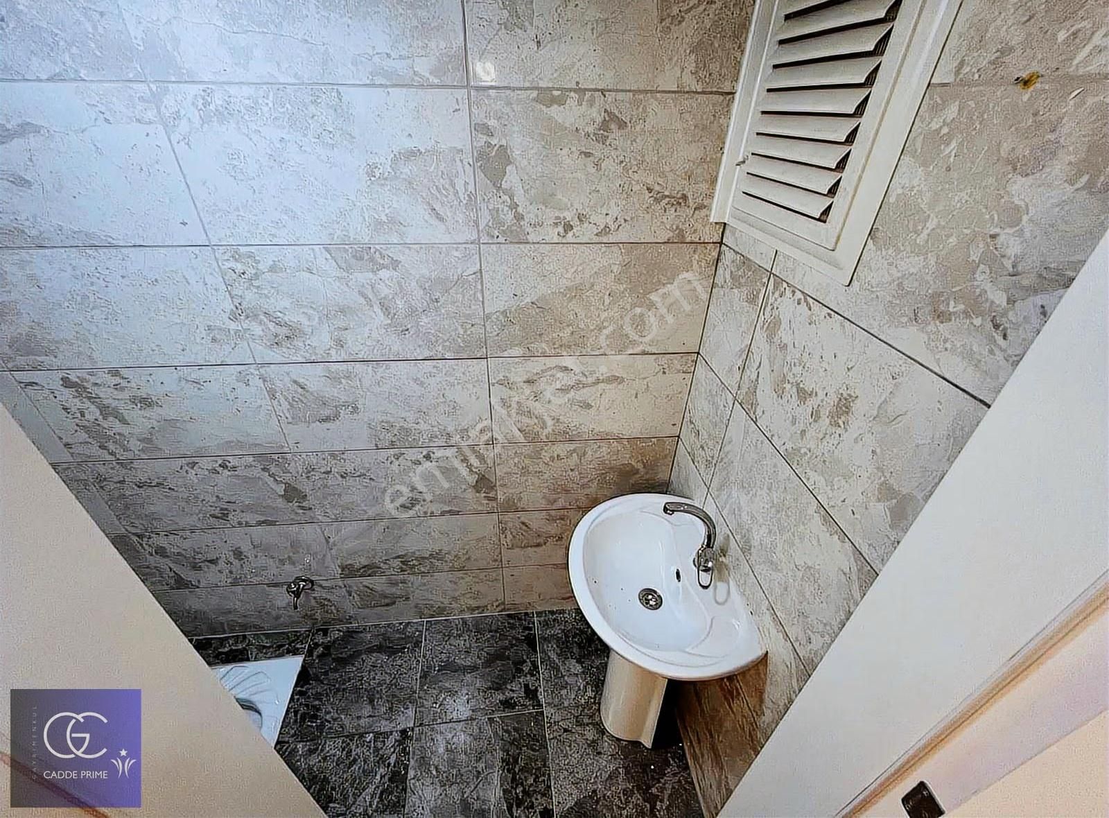 Cadde'den Arakat 2+1 Ayrı Mutfak Lüks Tasarım Satılık Daire - Görsel 15