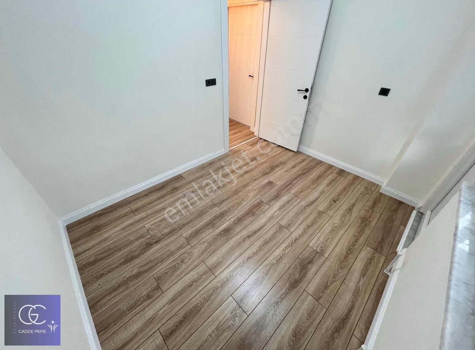Cadde'den Arakat 2+1 Ayrı Mutfak Lüks Tasarım Satılık Daire - Görsel 6