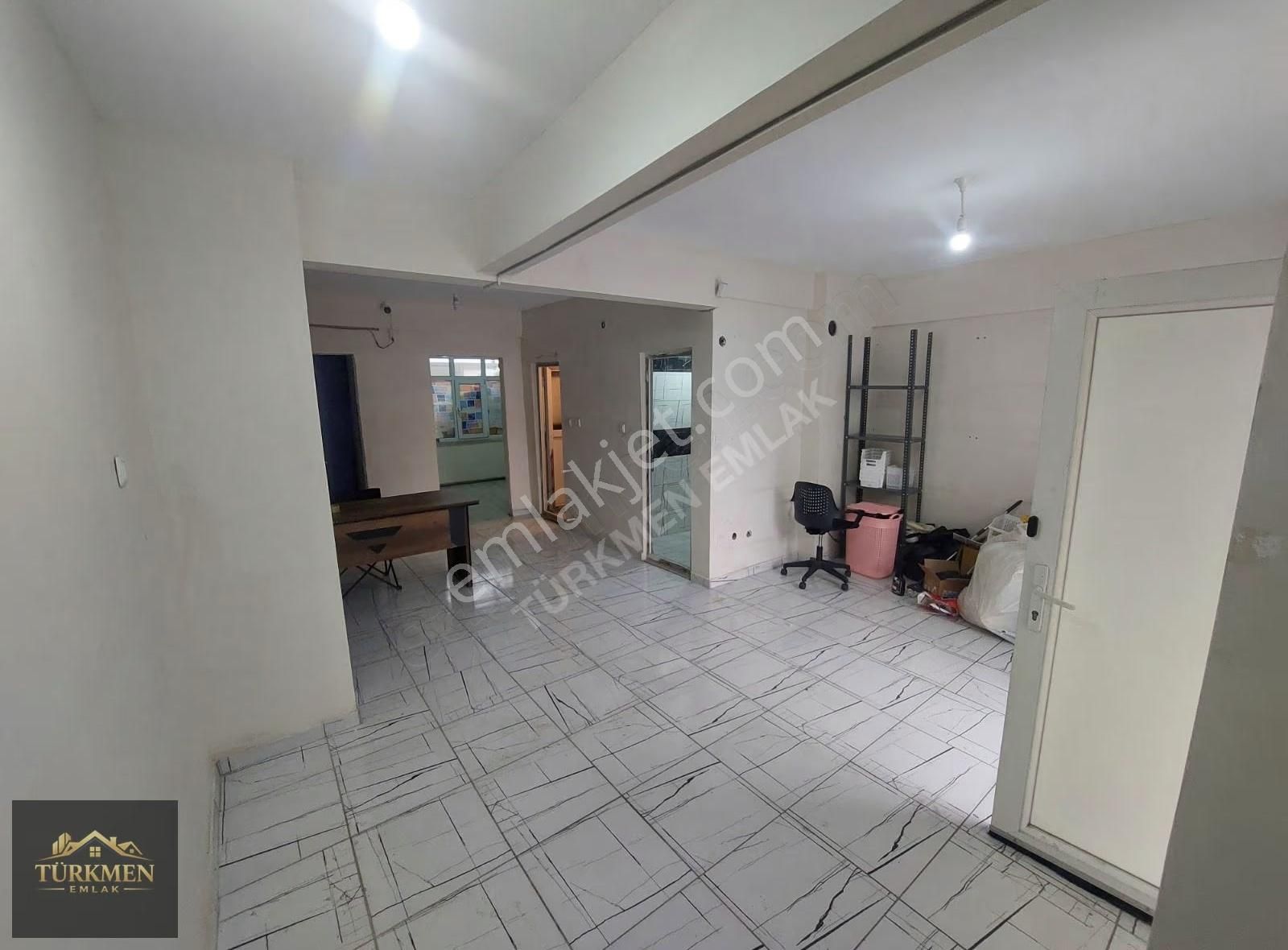 Türkmen Emlak'tan Kiralık Dükkan