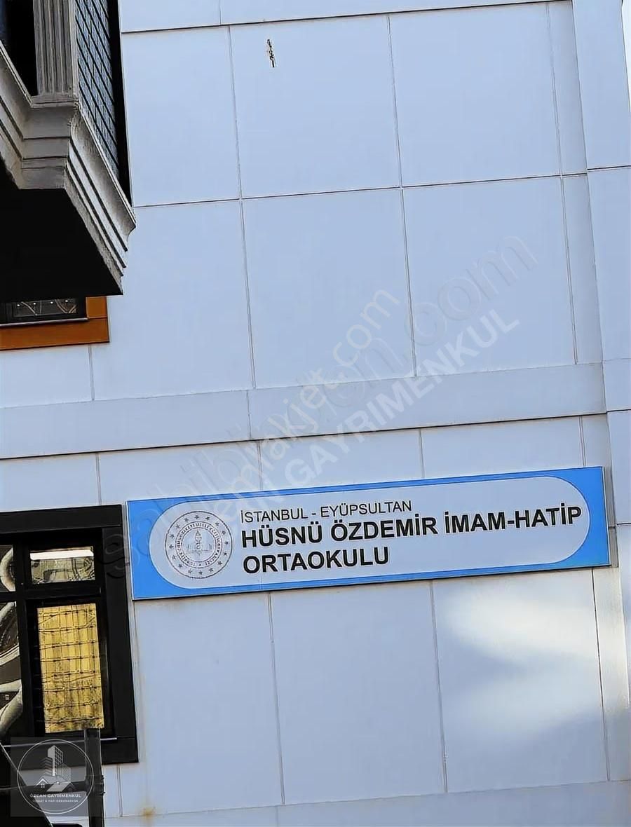 Yeşılpınar'da Okul Yanı Kıralık Dükkan - Görsel 2