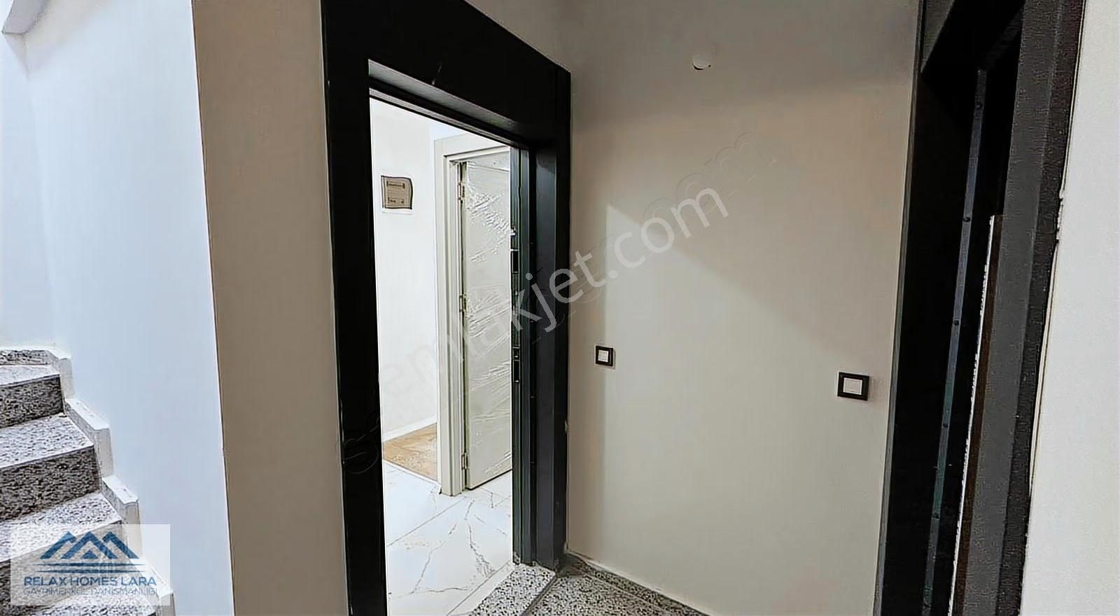 Kızılarık Mahallesinde Satılık 1+1 Ara Kat Daire - Görsel 3