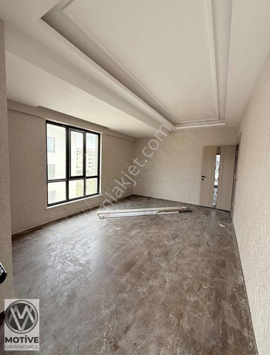 Beştepe'de Satılık 3 Cepheli Satılık 2.5+1 Daire