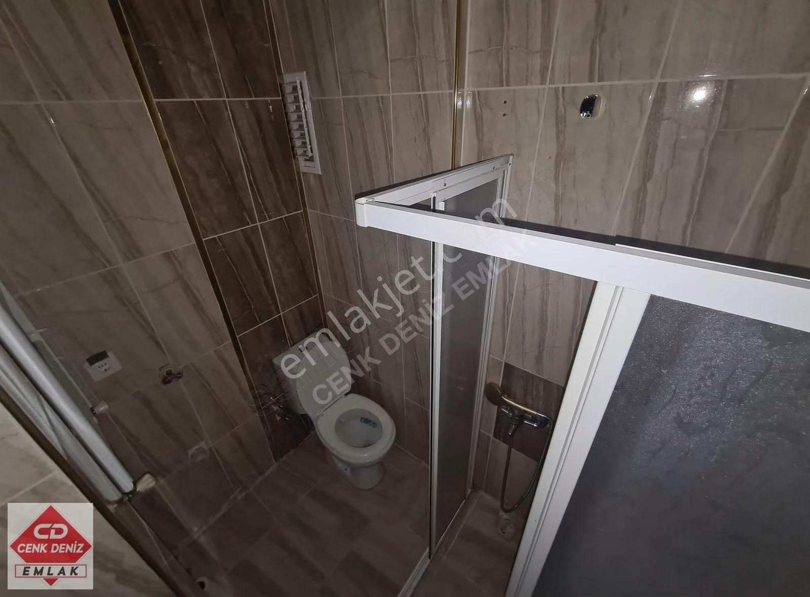 Şehit Kubilay'da Yeni Bina 3.katta Asansörlü Yapılı 2+1 Kiralık