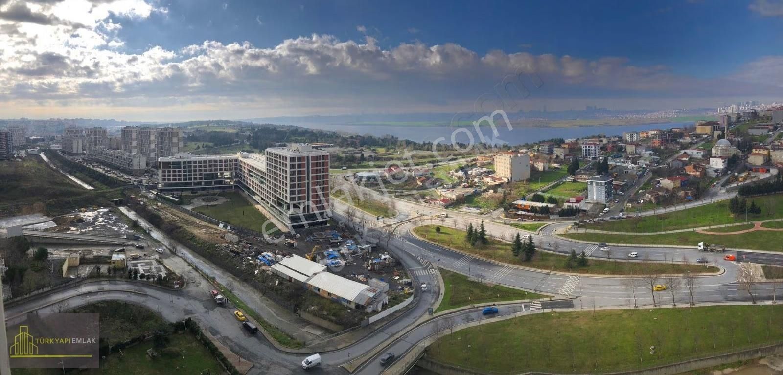 Bosphorus City'de Full Manzaralı Boş Oturuma Hazır 3+1 Daire - Görsel 2