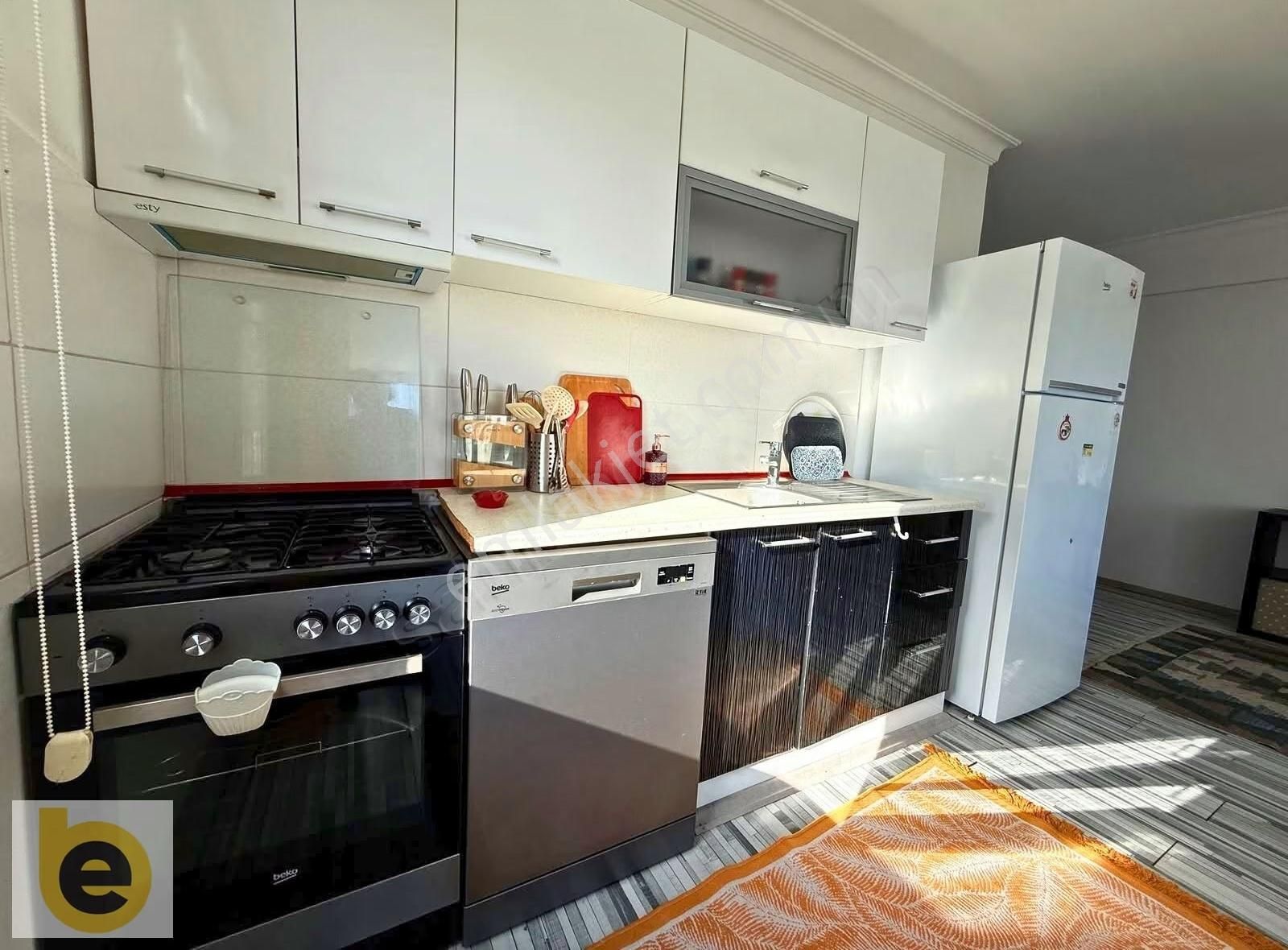 Yokuşbaşı'nda Deniz Ve Şehir Manzaralı Üst Kat 2+1 Satılık Daire - Görsel 4