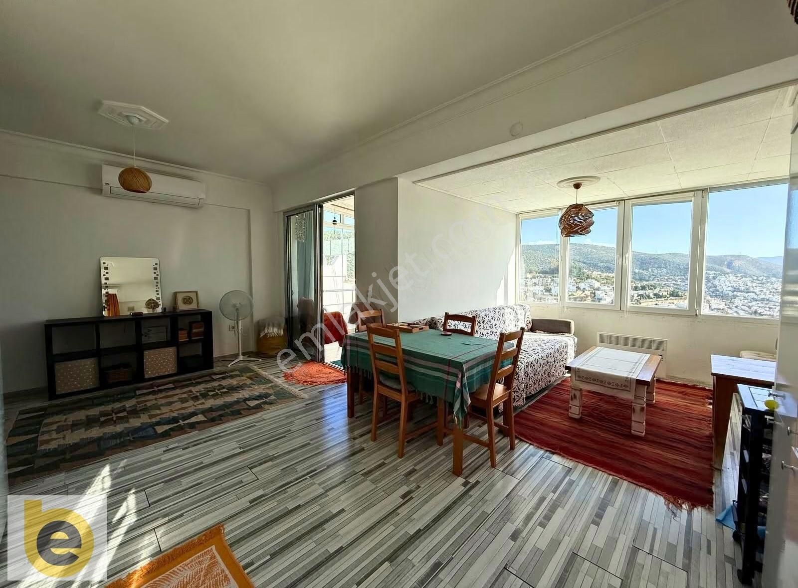 Yokuşbaşı'nda Deniz Ve Şehir Manzaralı Üst Kat 2+1 Satılık Daire - Görsel 2