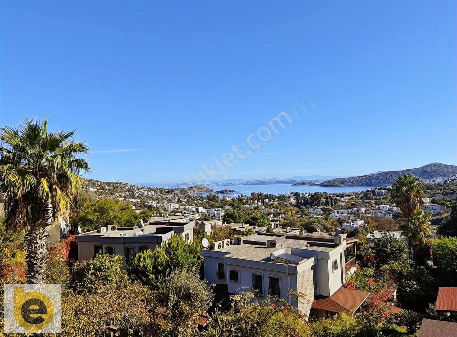 Türkbükü Evleri Sitesi'nde Deniz Manzaralı 1+1 Satılık Daire