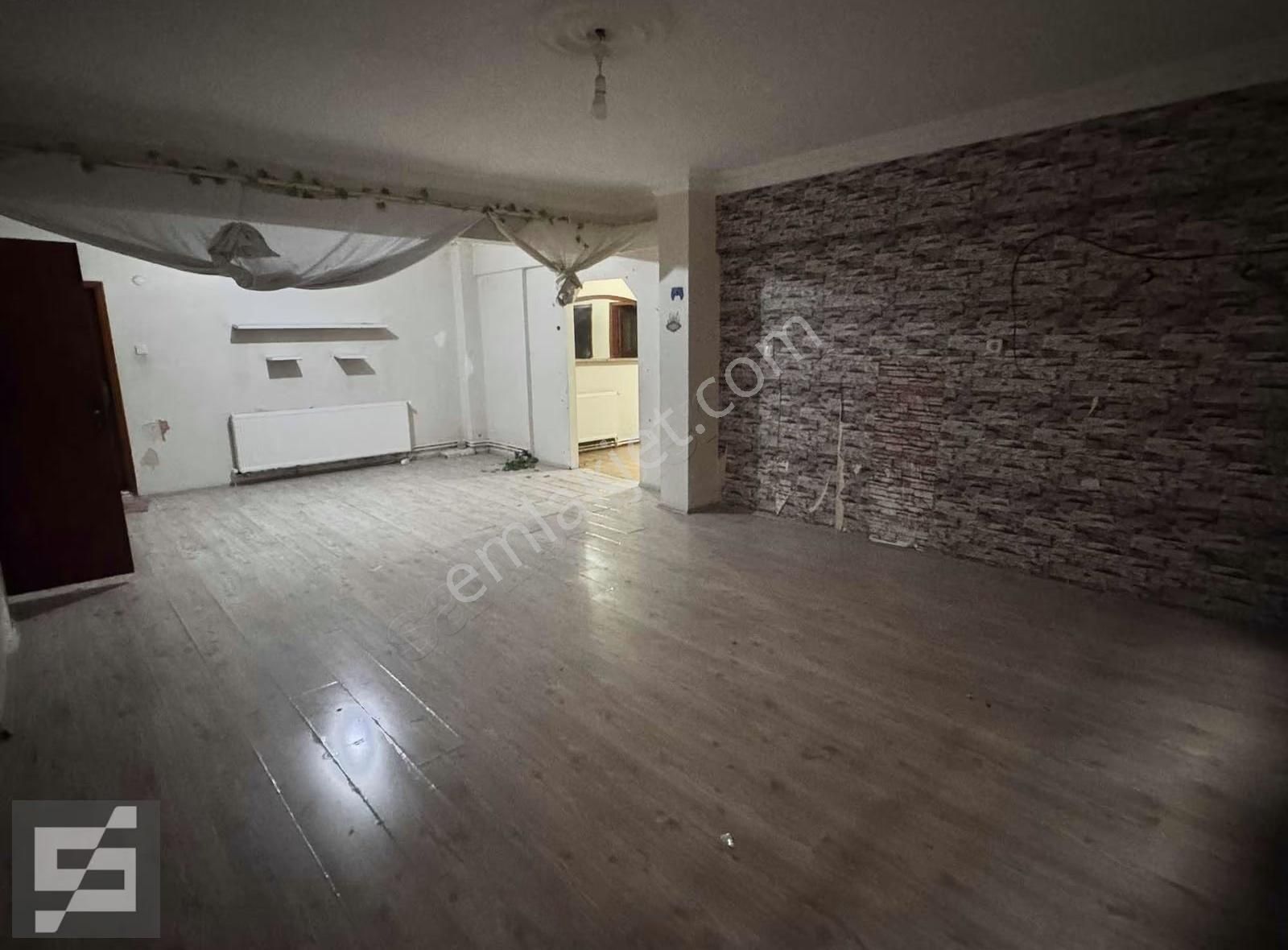 Sancak Emlaktan Çarşı Merkezde Satılık 3+1 - Görsel 21