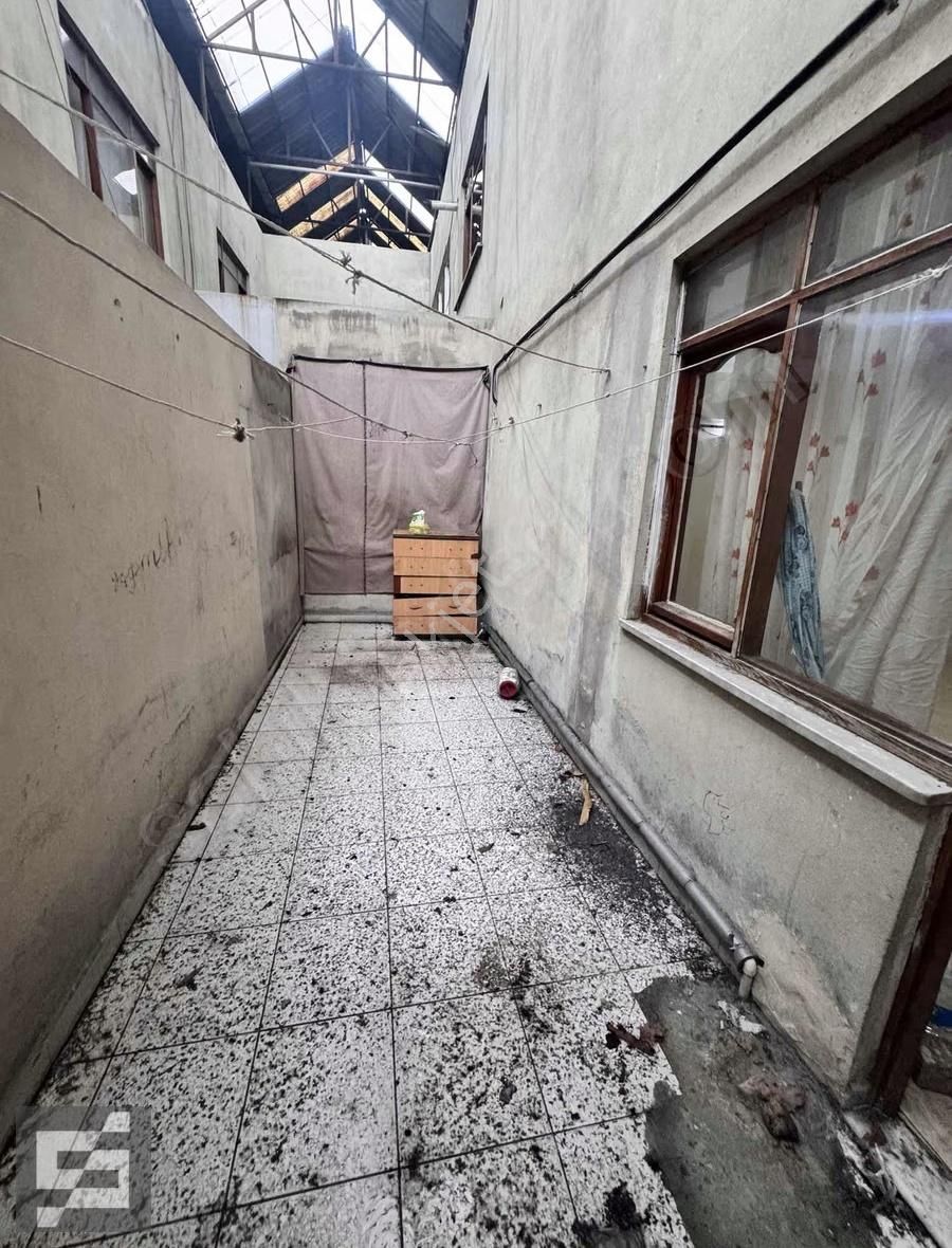 Sancak Emlaktan Çarşı Merkezde Satılık 3+1 - Görsel 5