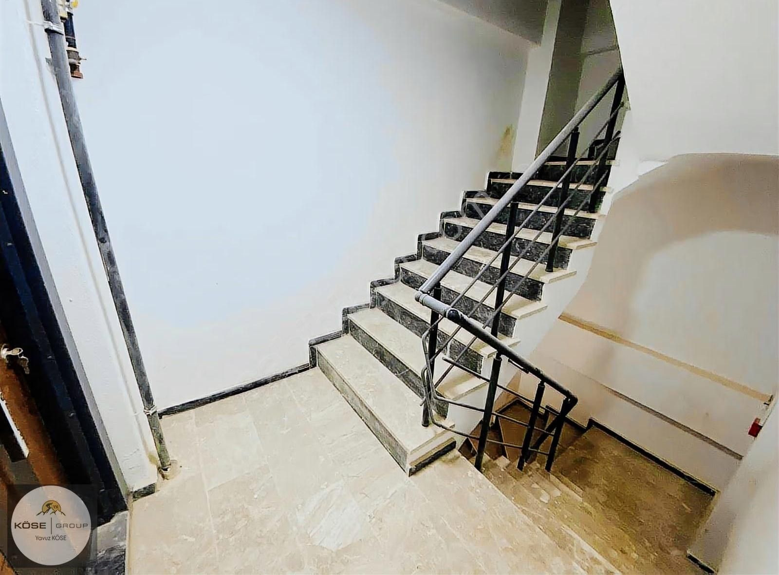 Darıca Battalgazi Caddesinde Satılık 3+1 Arakat Daire !!! 130 M2 - Görsel 25