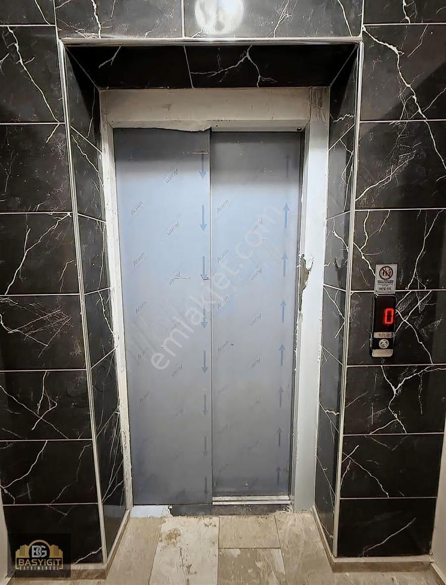 Hürriyet Mah.arakat 3+1,150m2 Çift Balkon,e.banyolu Sıfır Daire - Görsel 4