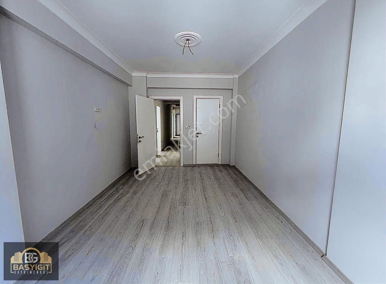 Hürriyet Mah.arakat 3+1,150m2 Çift Balkon,e.banyolu Sıfır Daire - Görsel 3