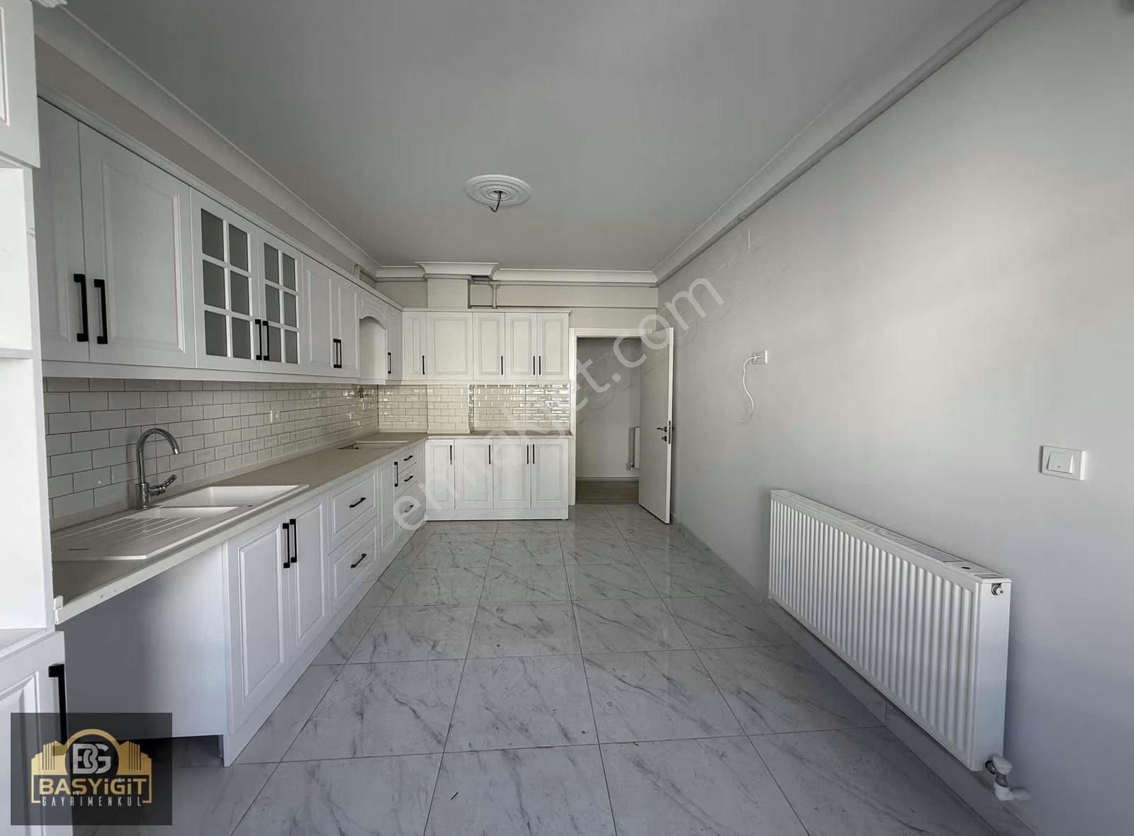 Hürriyet Mah.arakat 3+1,150m2 Çift Balkon,e.banyolu Sıfır Daire - Görsel 5