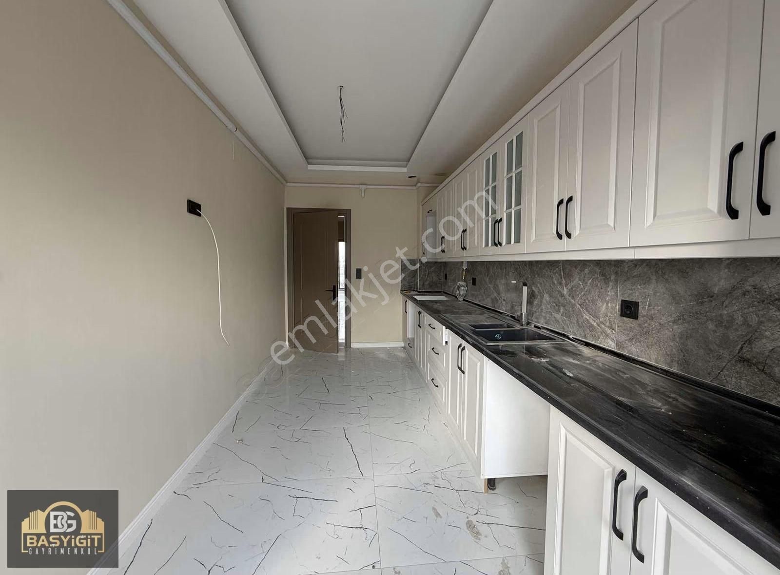 Hürriyet Mah.2+1,130m2 Özel Otopark,y.ısıtmalı,e.banyolu Dubleks - Görsel 8