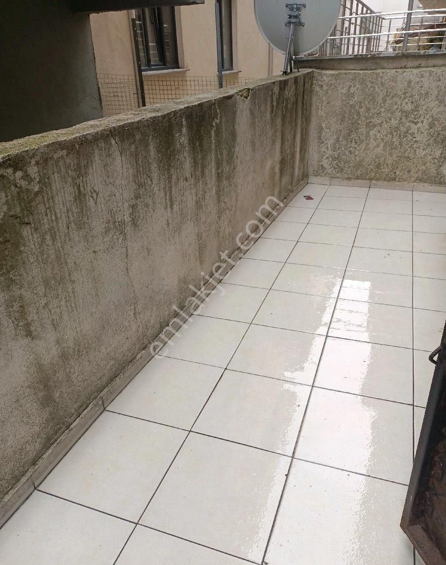 Arnavutköy Anadolu Mahallesi'nde Satılık 1+1 Bahçe Katı Metro Merkeze Çok Yakın Yürüme Mesafede - Görsel 2