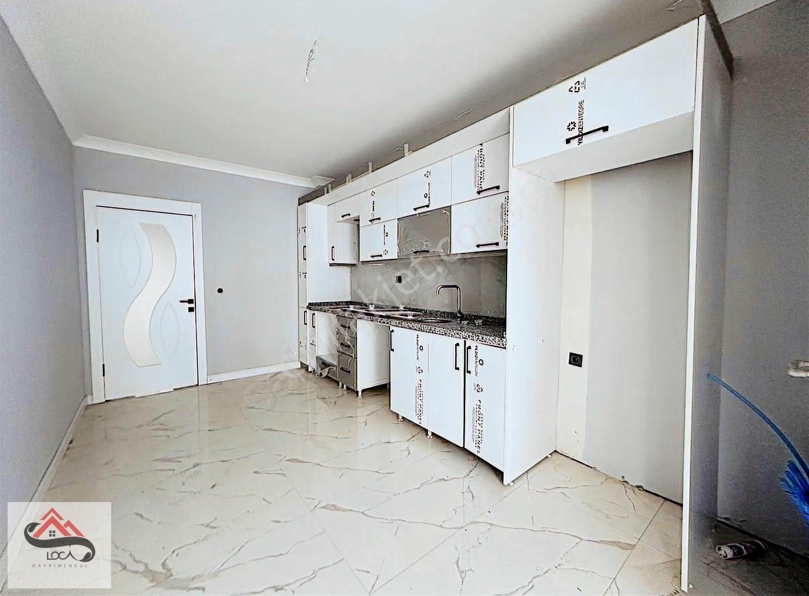 Loca'dan Tren İstasyonu Yakını G.odalı E.banyolu Fırsat Daire