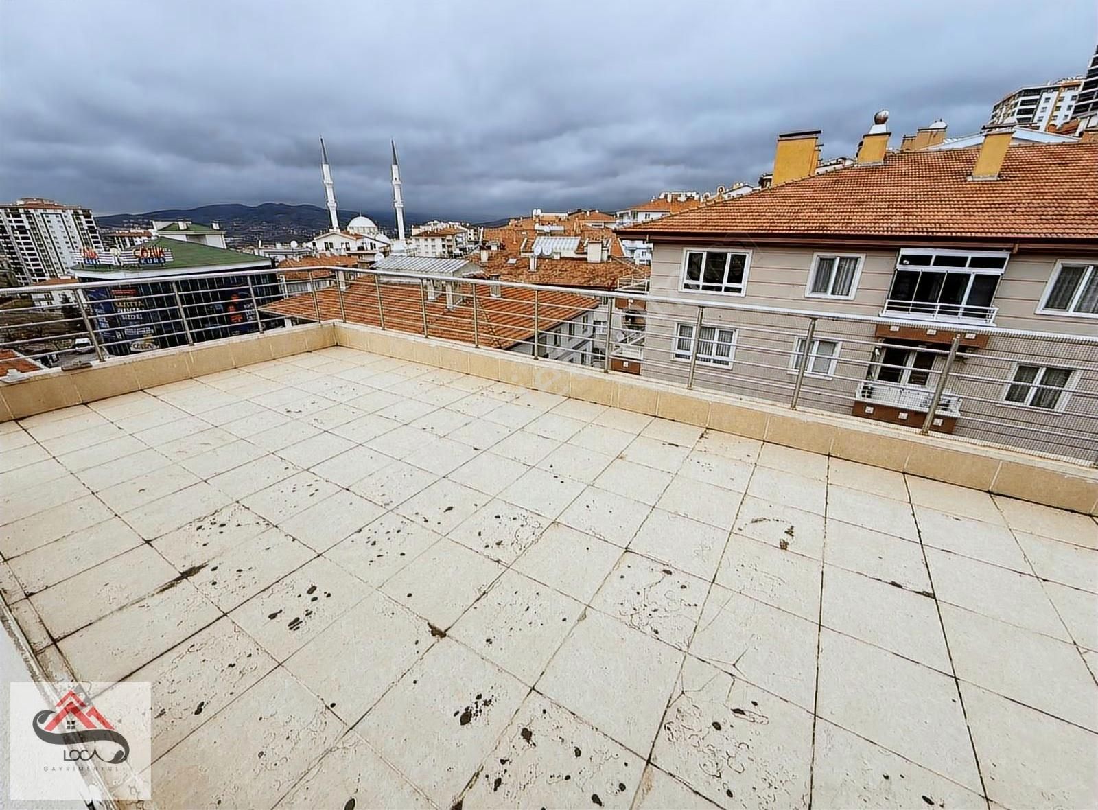 Ana Cadde Üzeri 2+1 Asansörlü Teraslı Full+full Eşyalı Kiralık - Görsel 15