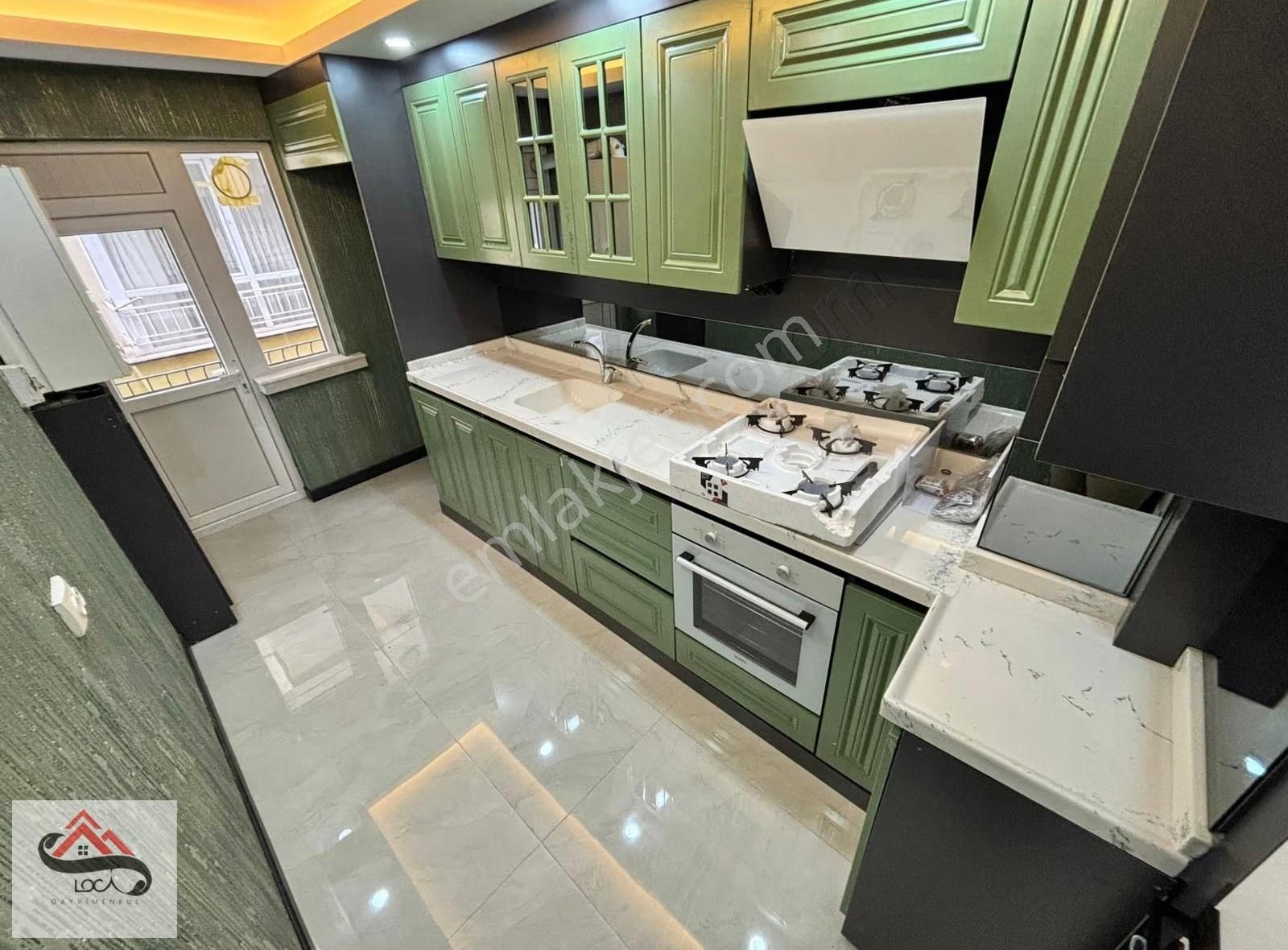 Loca'dan Atatürk Mh. Çarşı Yakını Geniş M2, Altnda Daire Var 3+1