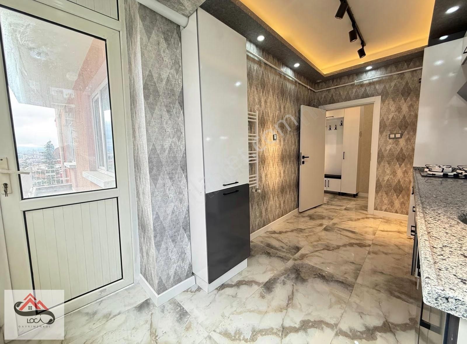 Tepebaşında Manzaralı Ara Kat 3+1 125m² Full Yapılı Satılk Daire - Görsel 3