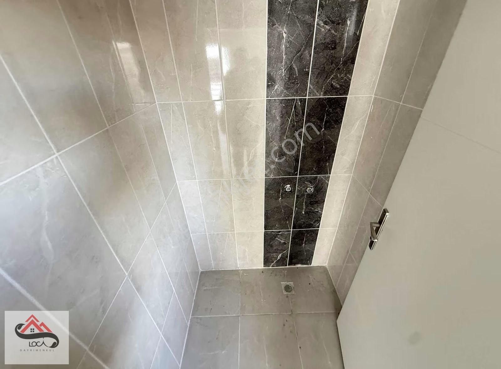 Ana Cadde Yakını 3+1 Site Daire Emsali 140m2 Net Kullanım Alanı - Görsel 33