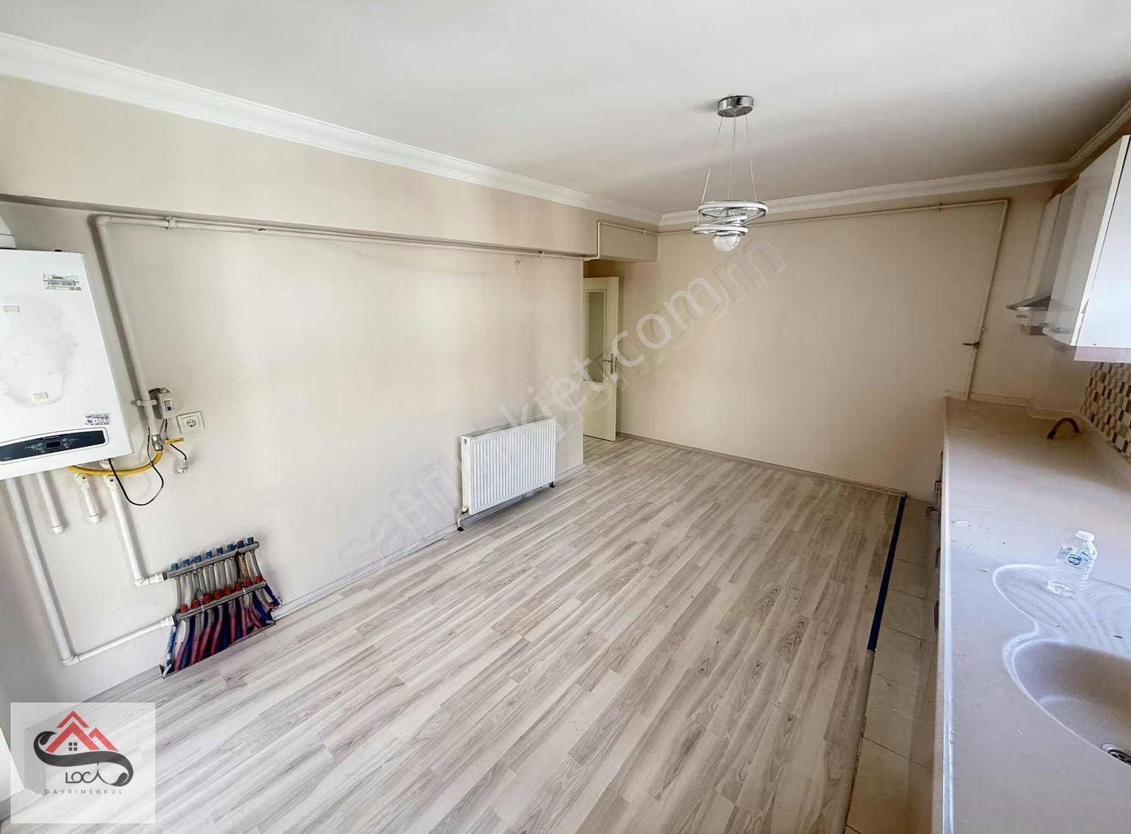 Ana Cadde Yakını 3+1 Site Daire Emsali 140m2 Net Kullanım Alanı - Görsel 10