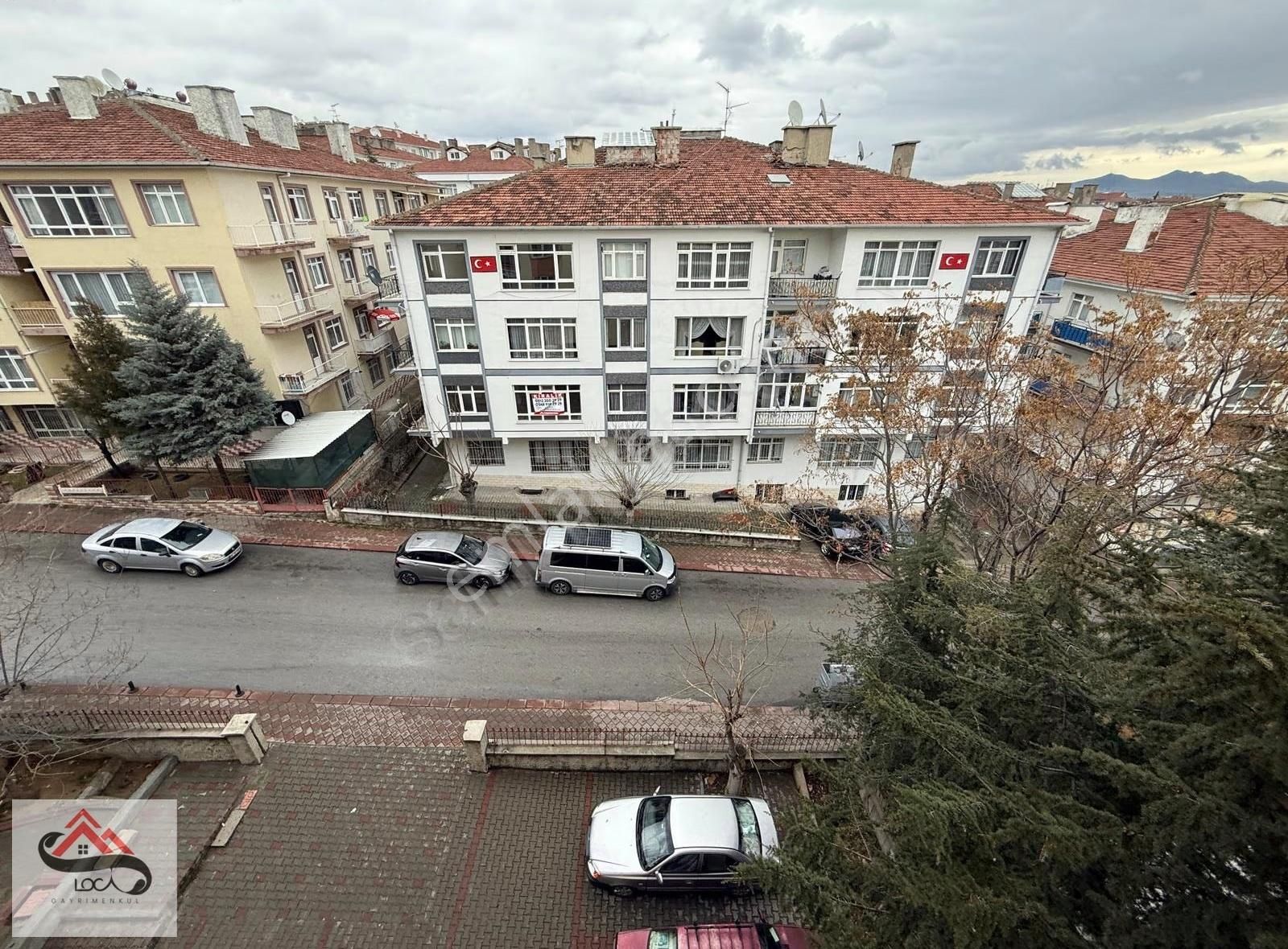 Etlik Atadan Caddesi Paraleli Ara Kat 3+1 Manzaralı Güney Cephe