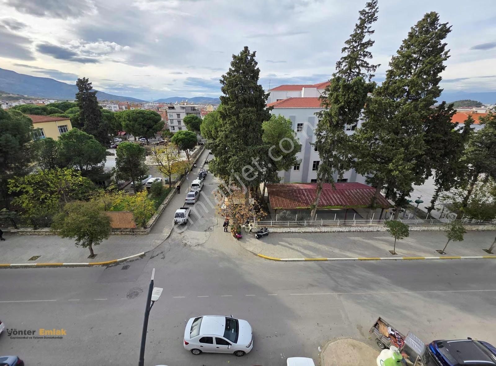 Yönter Emlak'tan Orta Park Yakını 3+1 Asansörlü Daire - Görsel 11