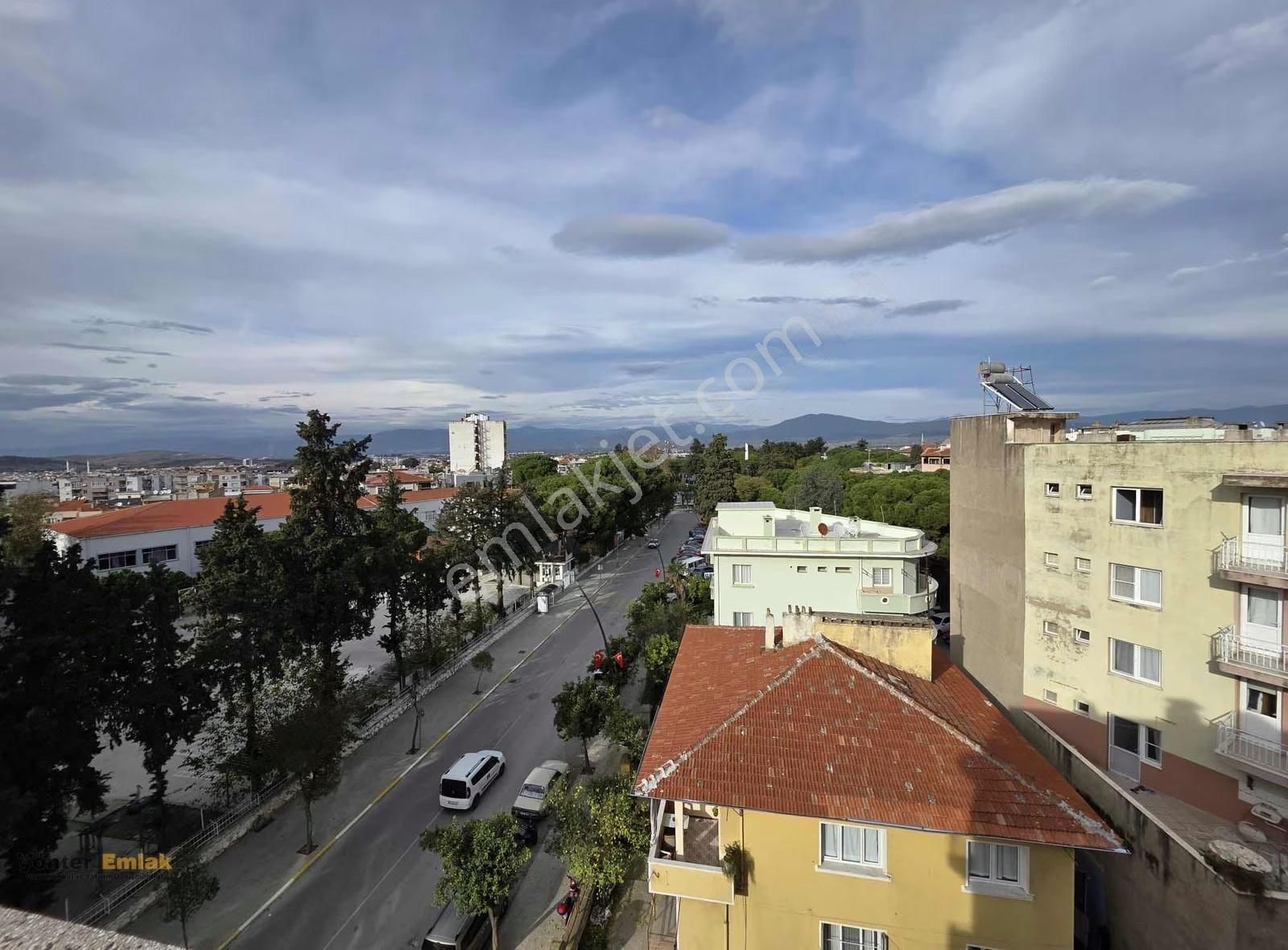 Yönter Emlak'tan Orta Park Yakını 3+1 Asansörlü Daire