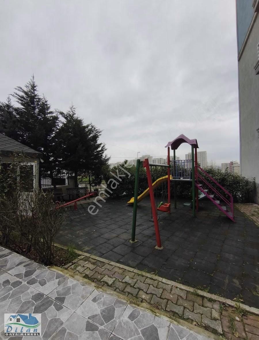 Aile Apartmanında Metrobüse Yürüme Mesafesinde 3+1 Kiralık - Görsel 15