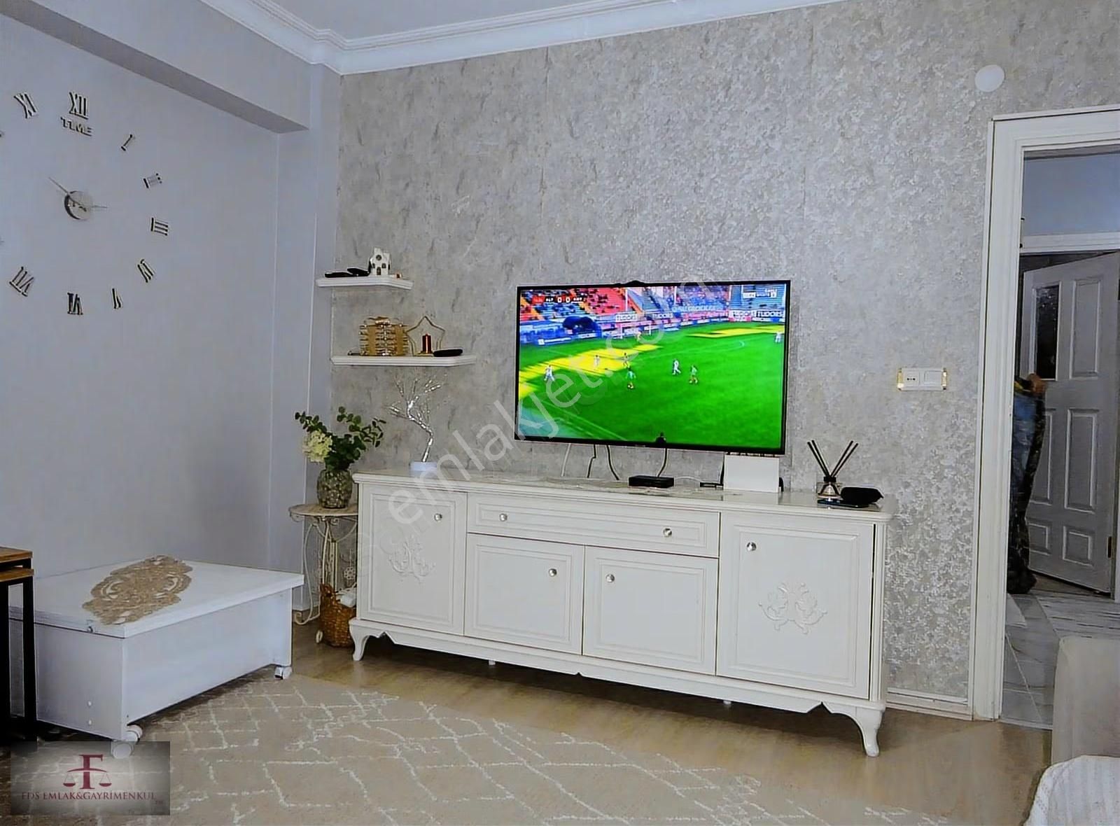 Bahçelievler Yenibosna Çobançeşme Mah Satılık 2+1 Daire - Görsel 3