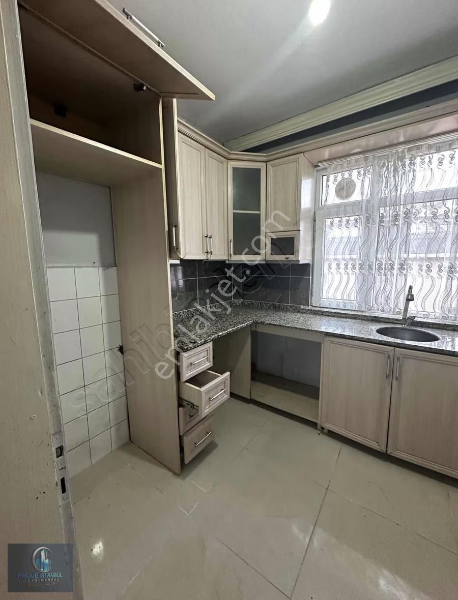 Yüksek Hisse Oranı İle Metroya Yakın Ara Kat Daire - Görsel 17