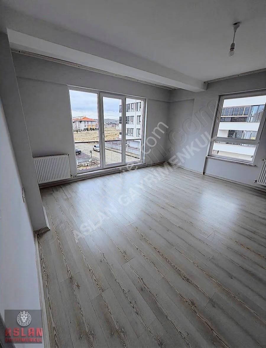 Aslan Emlak Gayrimenkulden Kiralık Çamlıca Site İçi 3+1 - Görsel 17