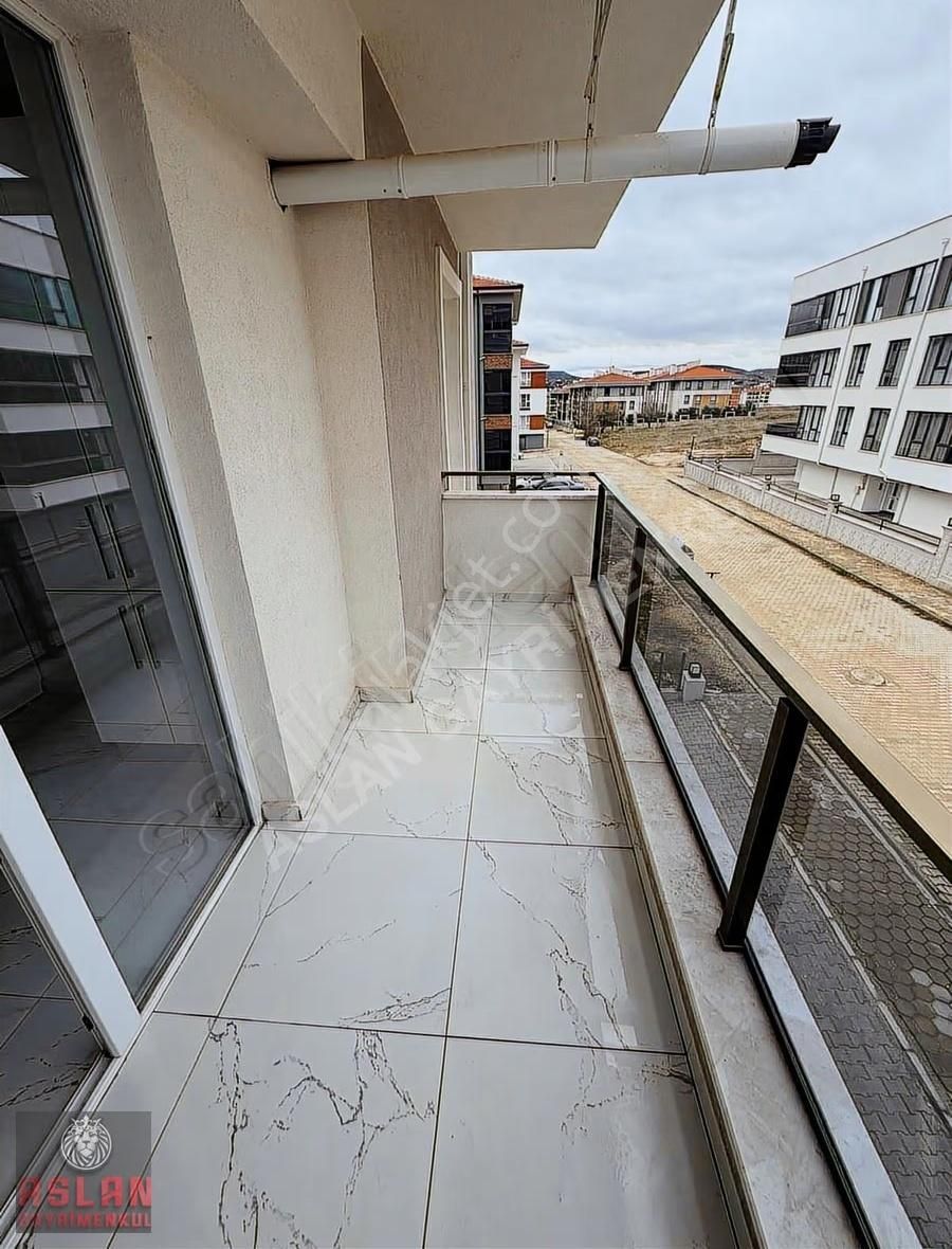 Aslan Emlak Gayrimenkulden Kiralık Çamlıca Site İçi 3+1 - Görsel 16