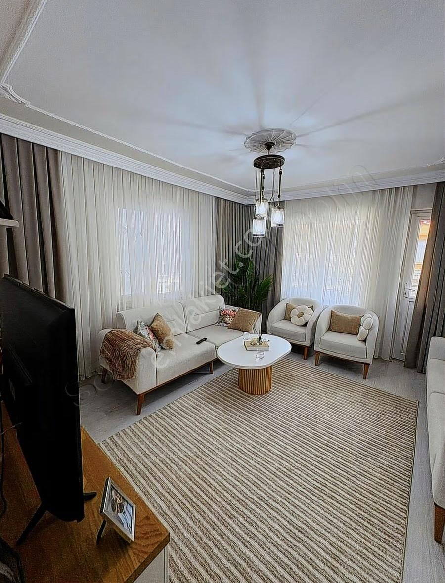 My Gayrimenkul'den Hacıilyas'ta Yenilenmiş Geniş 3+1 Daire - Görsel 16