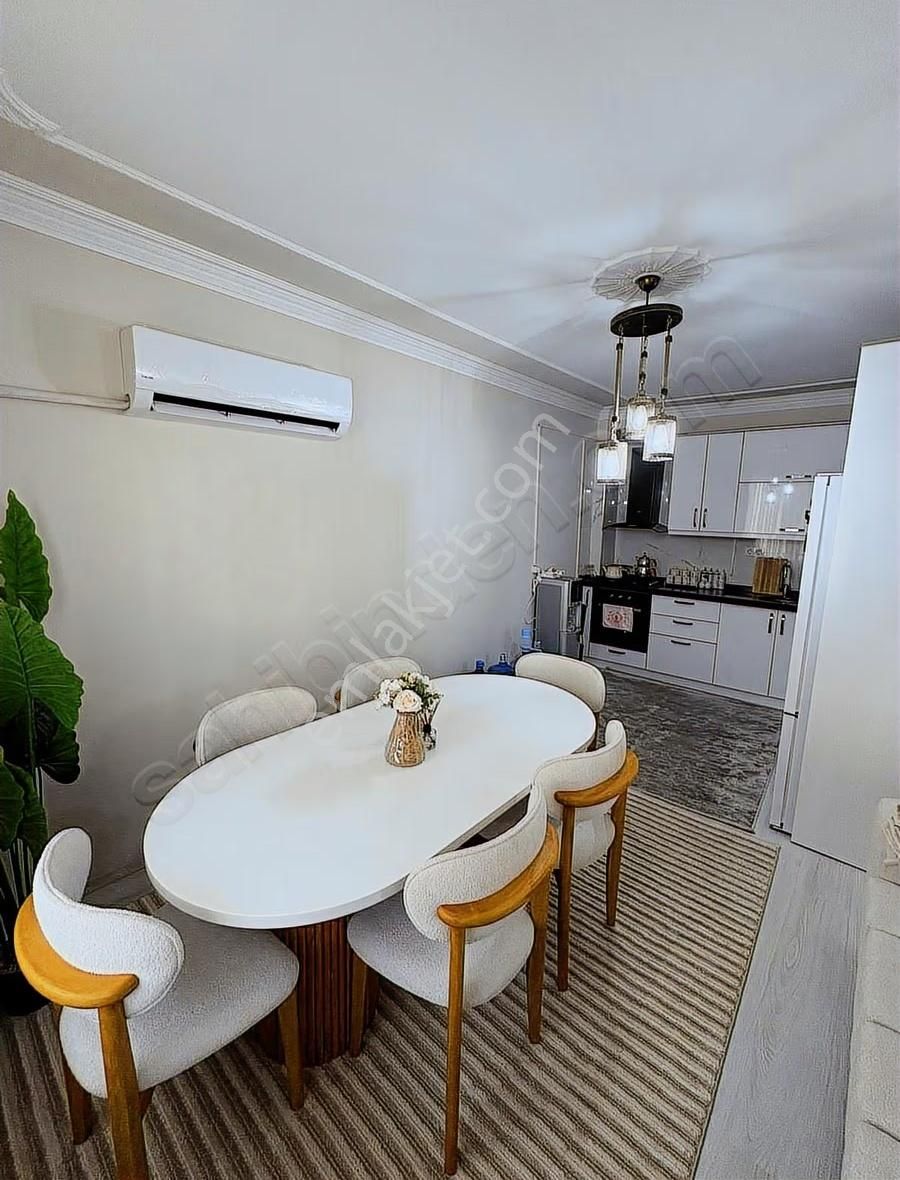 My Gayrimenkul'den Hacıilyas'ta Yenilenmiş Geniş 3+1 Daire - Görsel 2