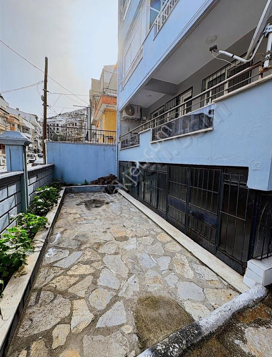 My Gayrimenkul'den Hacıilyas'ta Yenilenmiş Geniş 3+1 Daire - Görsel 3