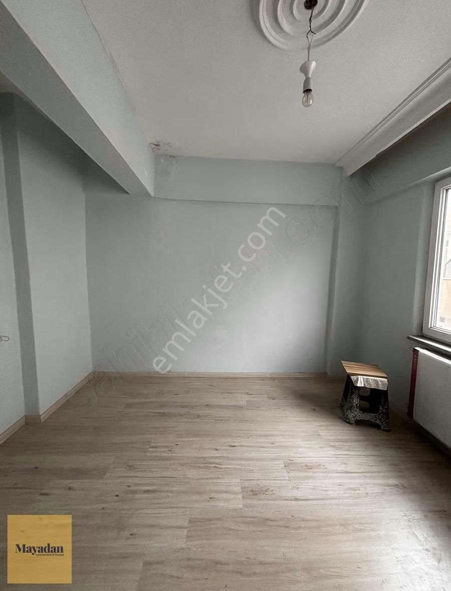 Mayadan Gyo Pazartesi Pzarında Kiralık 3+1 Daire - Görsel 4