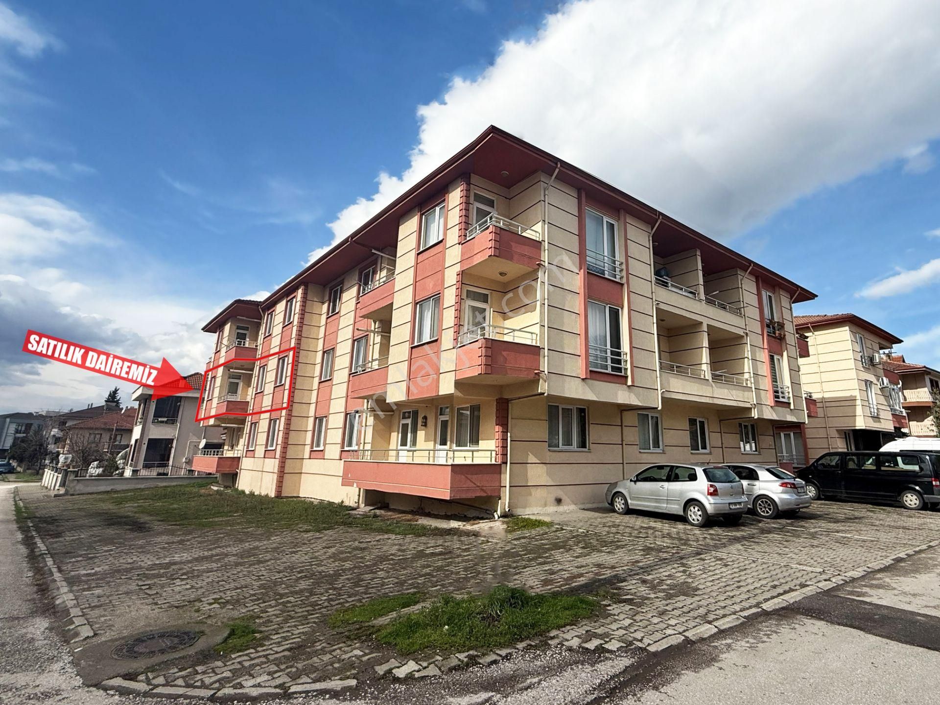 Cumhuriyet Mh.de Ara Kat 150 M2 3 Balkonlu Geniş 3+1 Daire