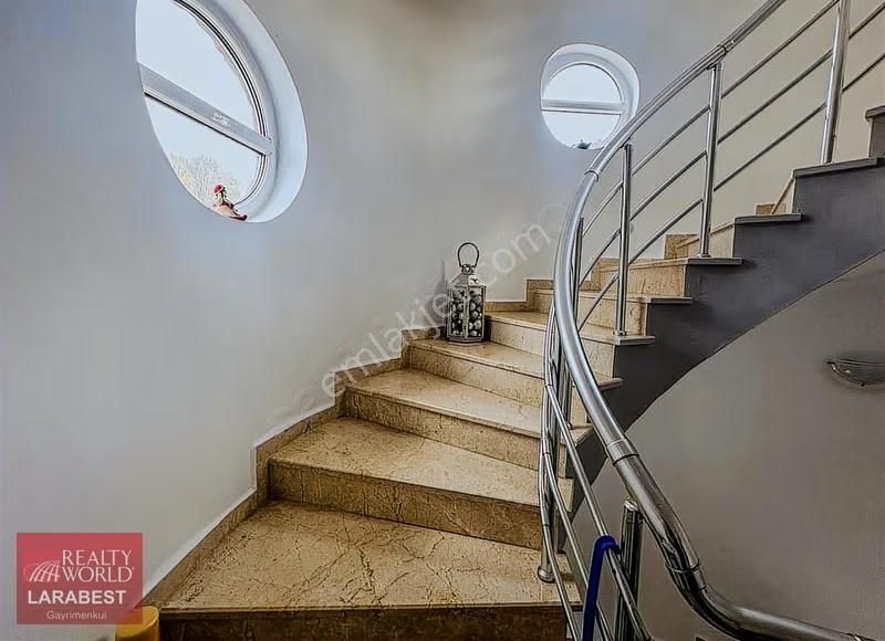 Alanya Kestel Mah. Havuzlu Site İçi Müstakil Tripleks Villa - Görsel 21
