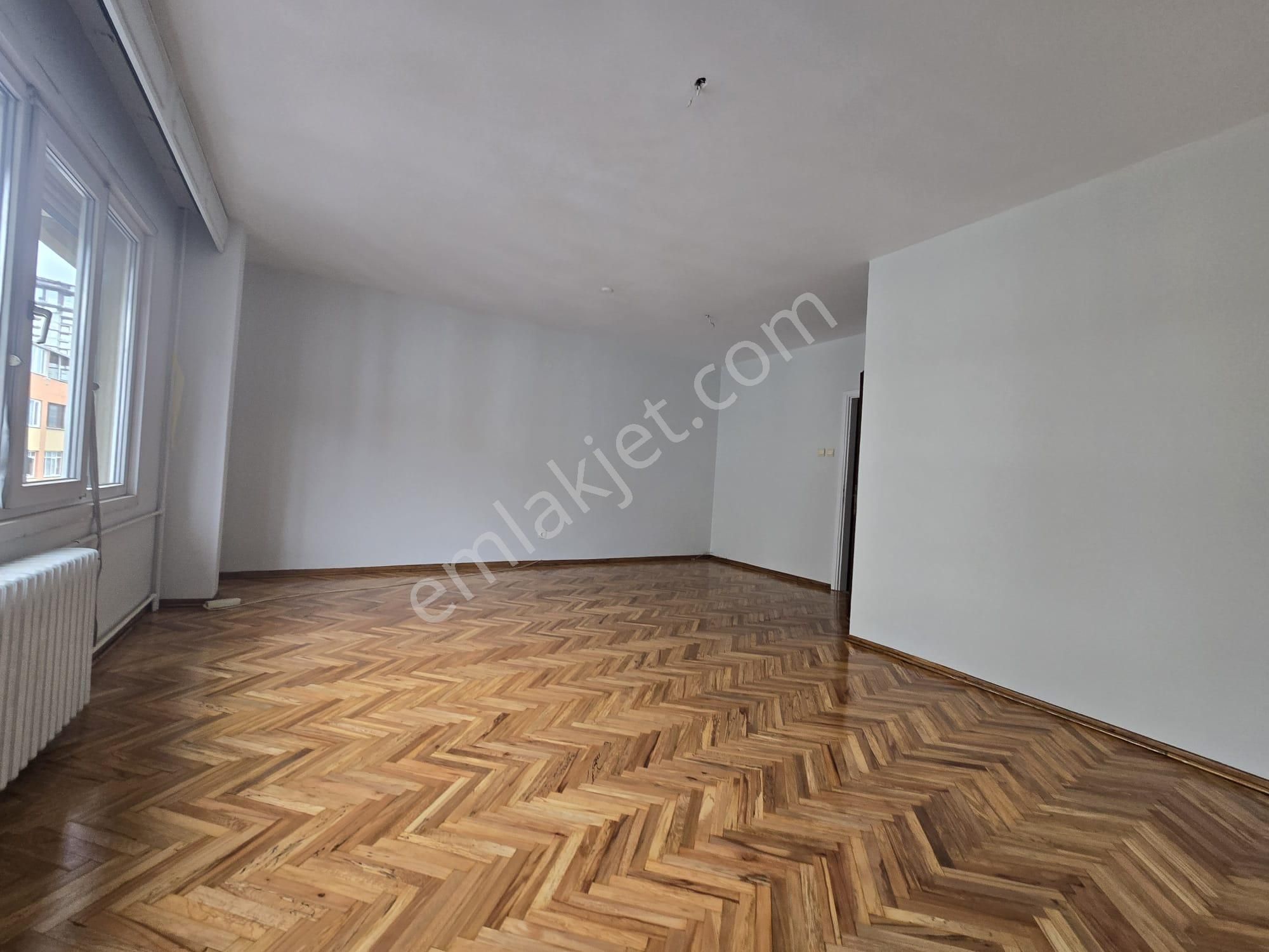 Akaretlere 2 Dk Mesafede Deniz Manzaralı Kiralık 3+1 Daire - Görsel 4