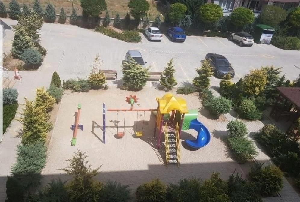 Kosovada 3+1 Bakımlı Masrafsız Satılık Ara Kat Daire - Görsel 3