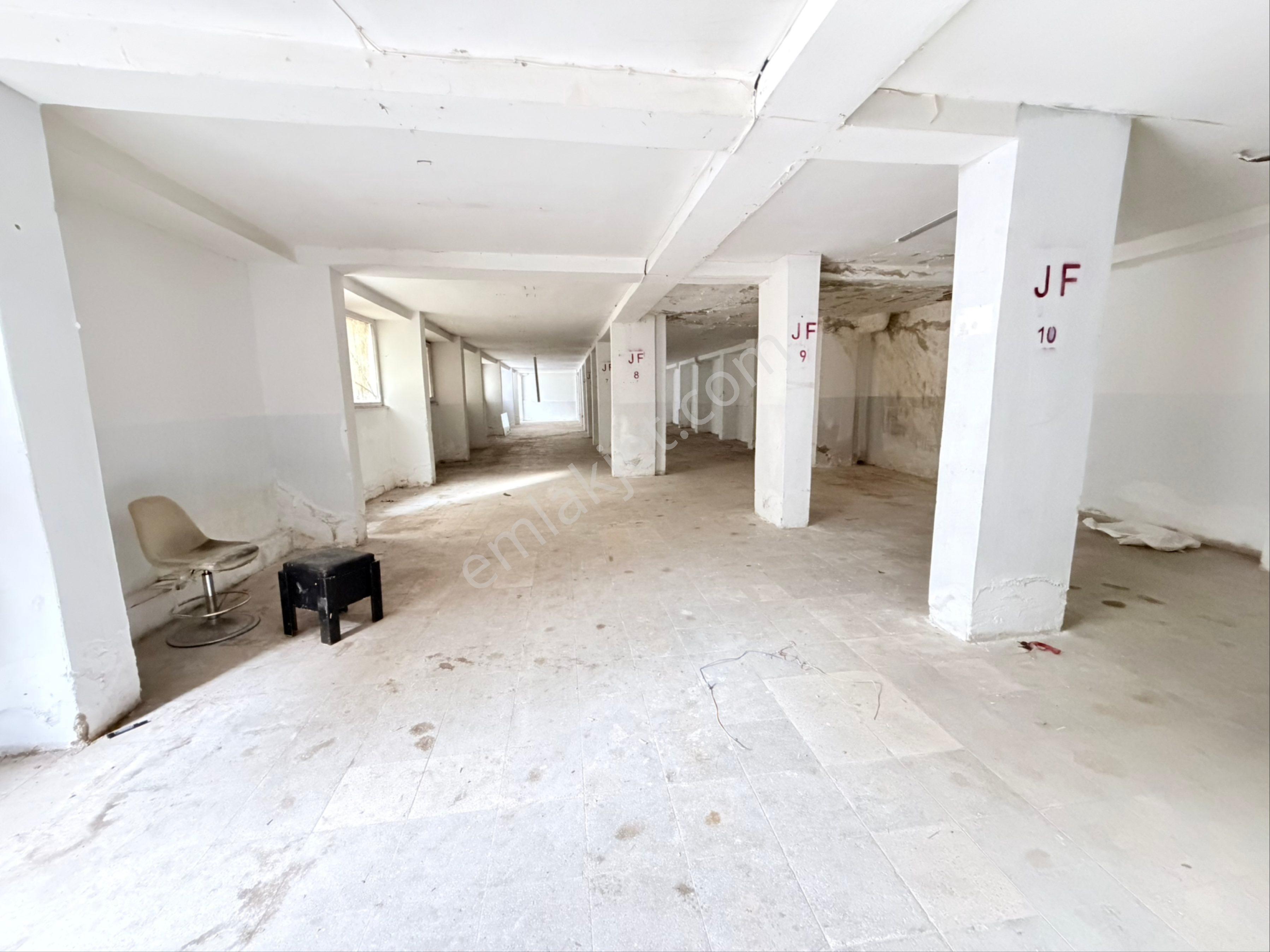 Sefaköy İnönü Mahallesi Kiralık 450 Metre² İş Yeri - Görsel 12