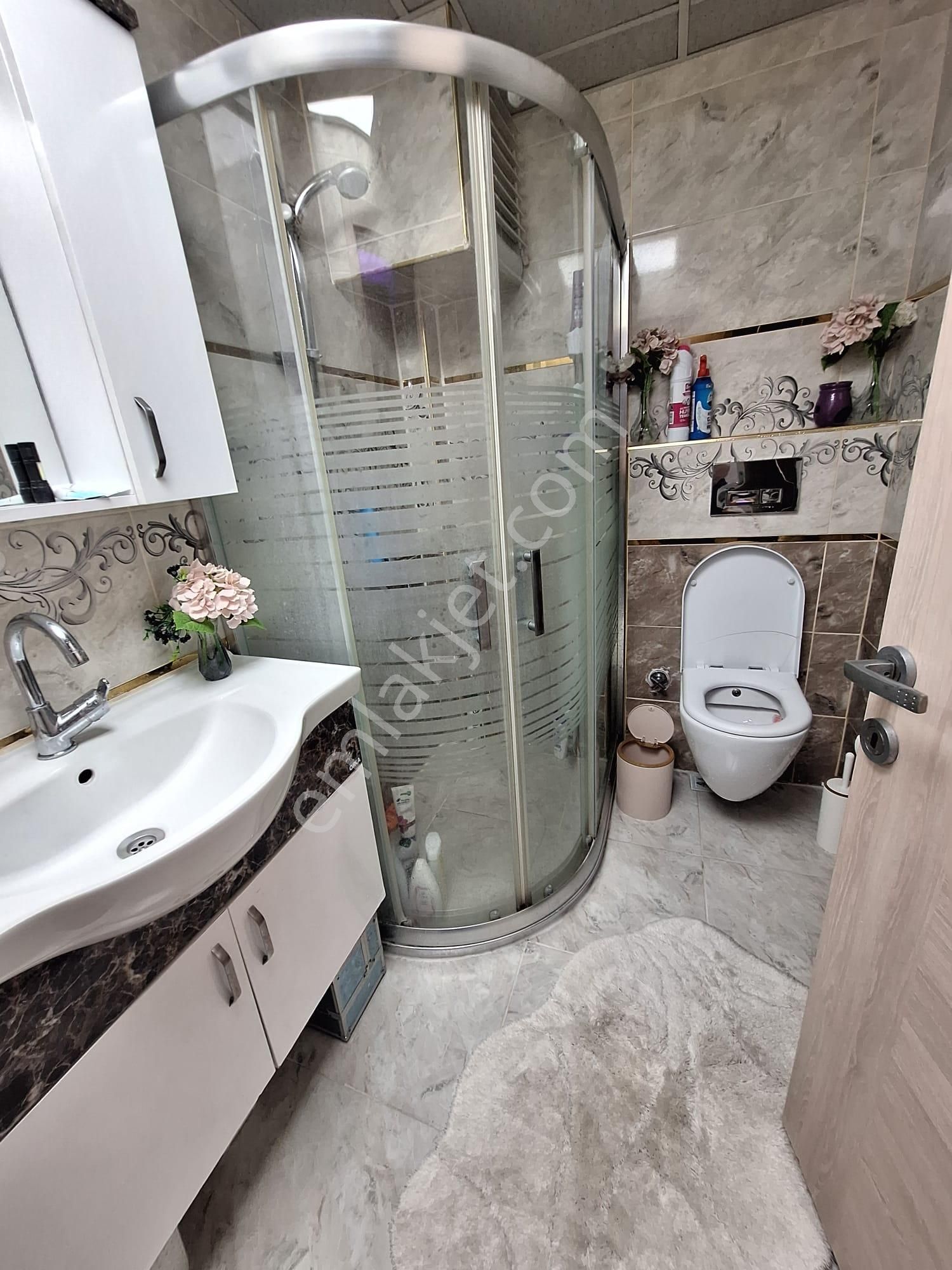 Kullanışlı Güzel Daire - Görsel 7