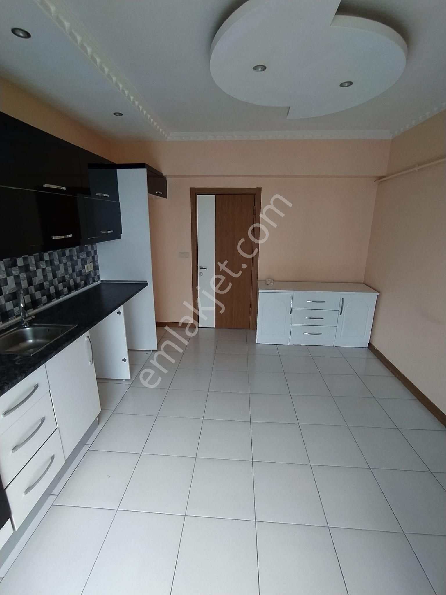 Mertcan Dan Yakacık Meydana Yürüme Site İçi 3+1 Ebeveyn Banyolu - Görsel 15