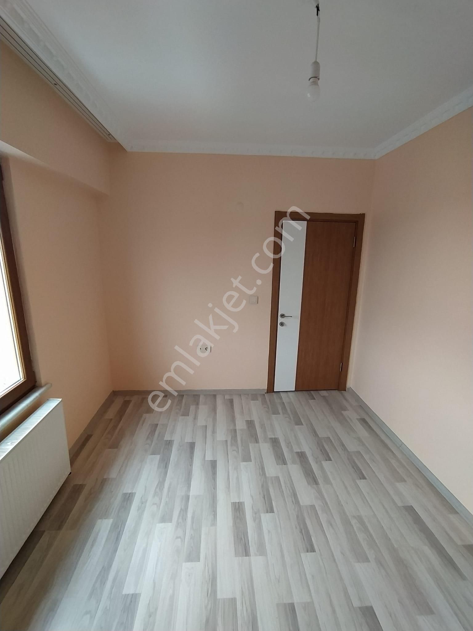 Mertcan Dan Yakacık Meydana Yürüme Site İçi 3+1 Ebeveyn Banyolu - Görsel 7