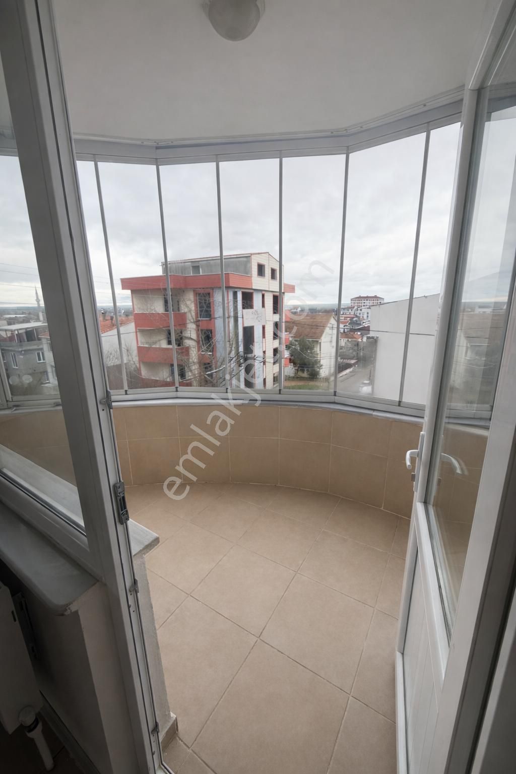 Biga Hamdibey Mahallesinde Geniş 2+1 Kiralık Daire - Görsel 5