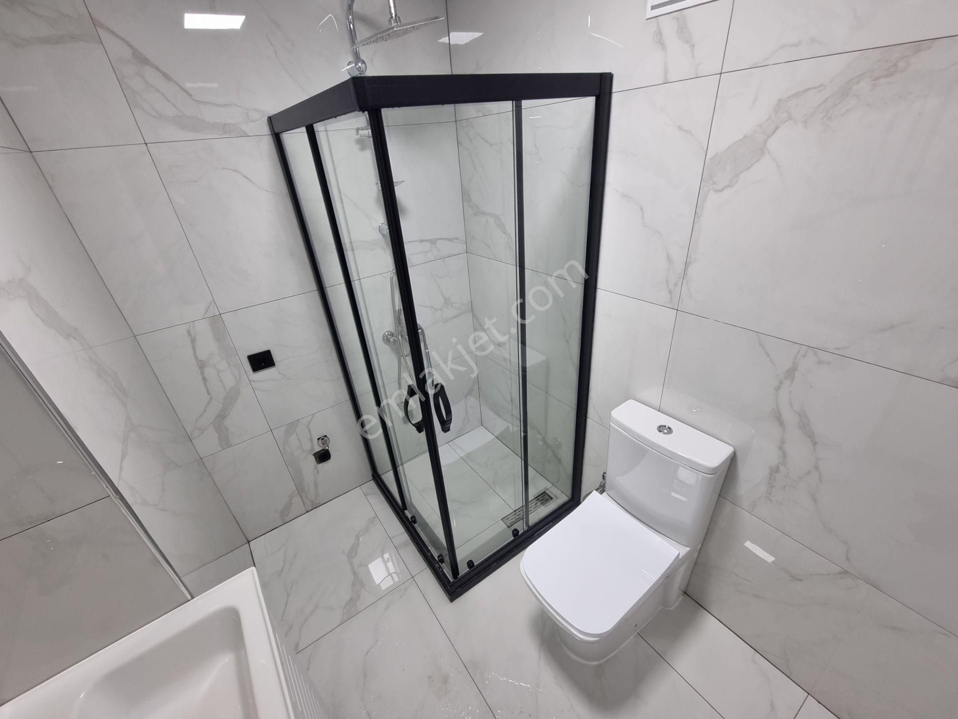 Aşağı Eğlence Azık Sokakta 3+1 Orta Kat İçi Komple Sıfırlanmış Güney Cephe - Görsel 34